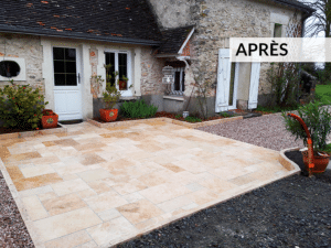 Aménagement d’une entrée de maison : terrasse, allée et cour - Paysagiste Lantana Paysage