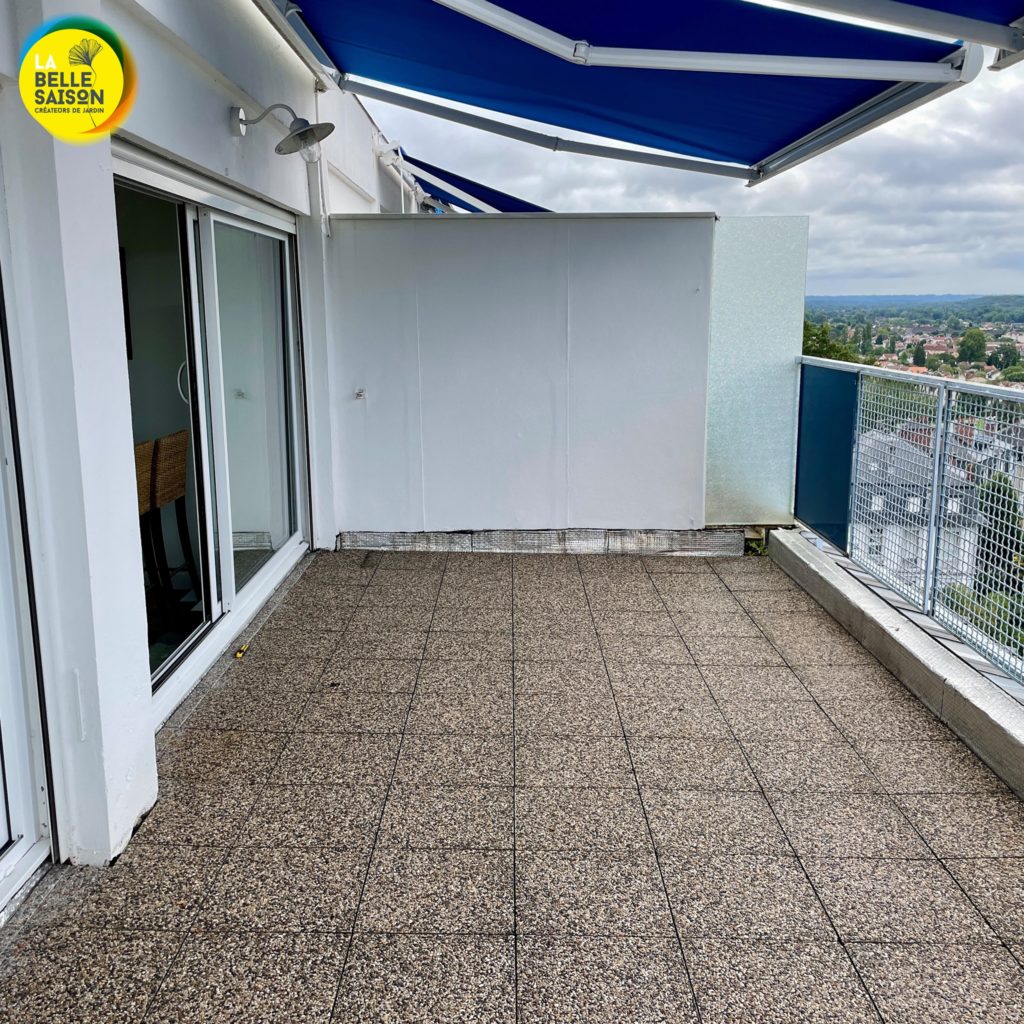 Vision globale / Avant - Installation d’une terrasse sur-mesure en bois d’Accoya, Lantana La Belle Saison à Pau, Nousty, Pyrénées-Atlantiques (64)