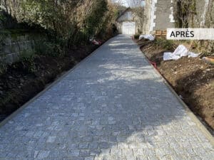 Réalisation d’un chemin pavé en granit gris à Argentat-sur-Dordogne, Lantana Farge Paysage, Corrèze (19)