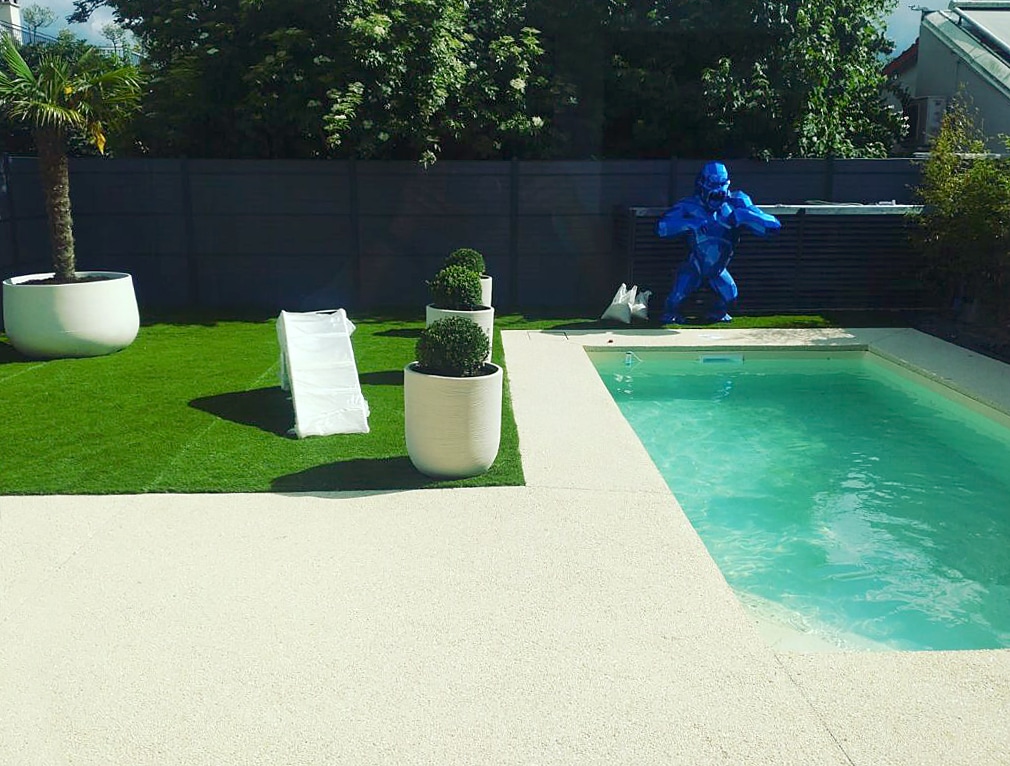 Aménagement paysager autour d'une piscine - Paysagiste Lantana Perche Paysage - L'Hôme-Chamondot, Mortagne-au-Perche - Orne (61)