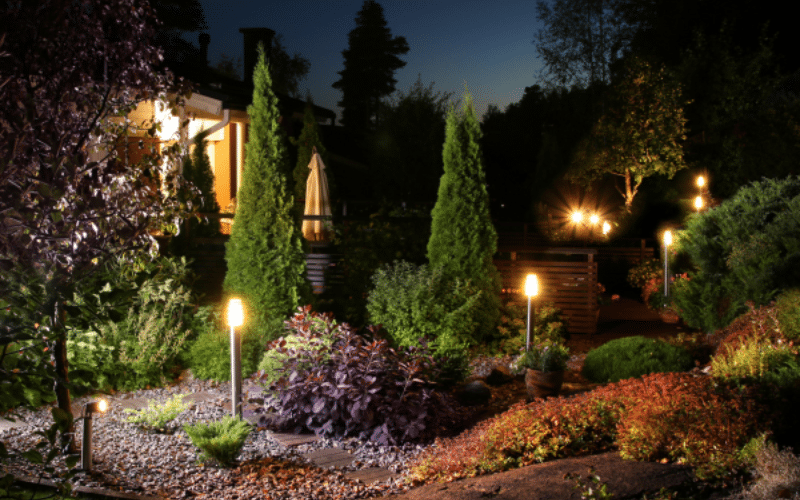 Éclairage de jardin en novembre : Ambiance, sécurité et respect de la nature